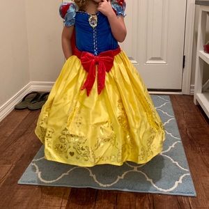 Snow White Costume